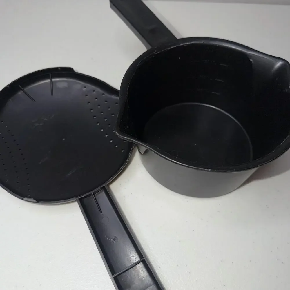 Pampered Chef Small Micro Cooker #2776 Microwave Rice Steamer 1 Qt 4 Cup Black